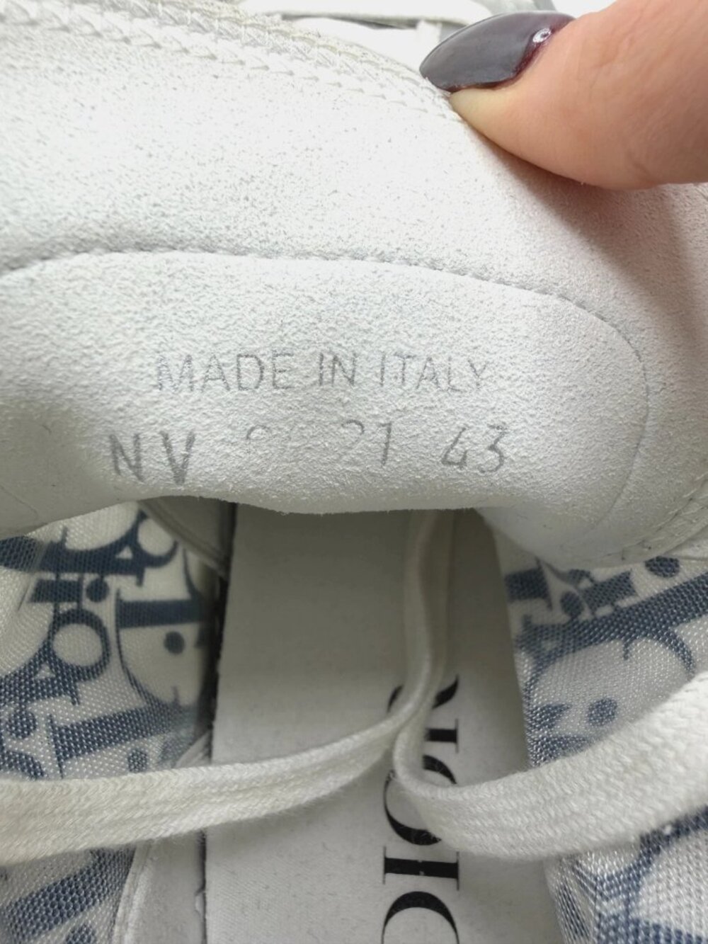 AUTHENTIC DIOR HIGH-TOP B23 BLUE OBLIQUE SNEAKERS - WORN ONCE - Picture 8 of 8